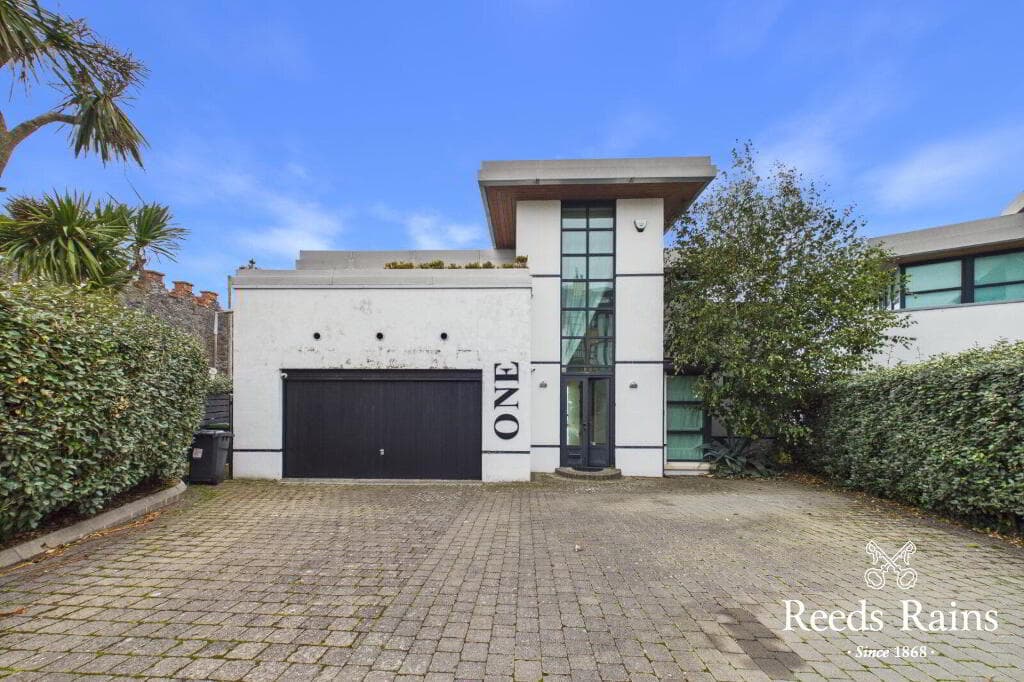1 Seacourt Lane, Bangor, BT20 3TH