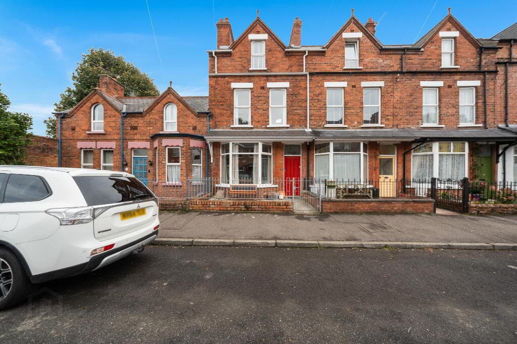 17 Castleview Terrace, Belfast, BT4 3FD