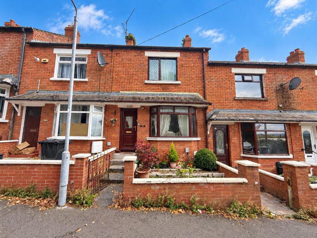 25 Glenbank Drive, Belfast, BT14 8BJ