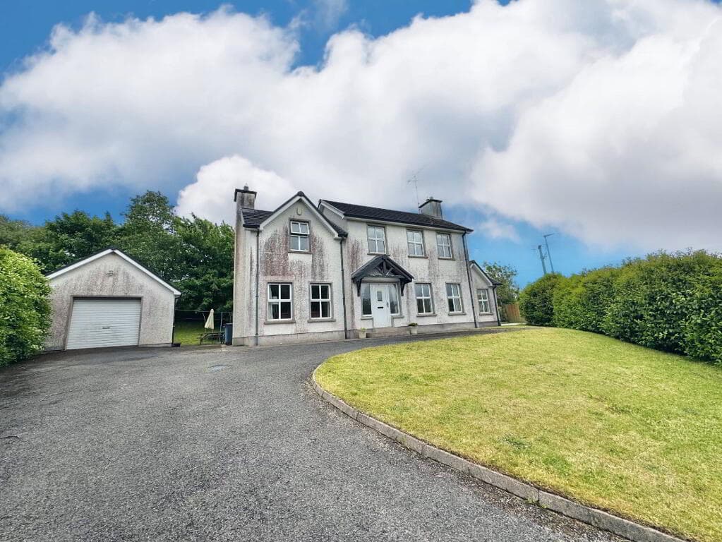 6 Dunnamona Grove, Omagh, BT78 1TS