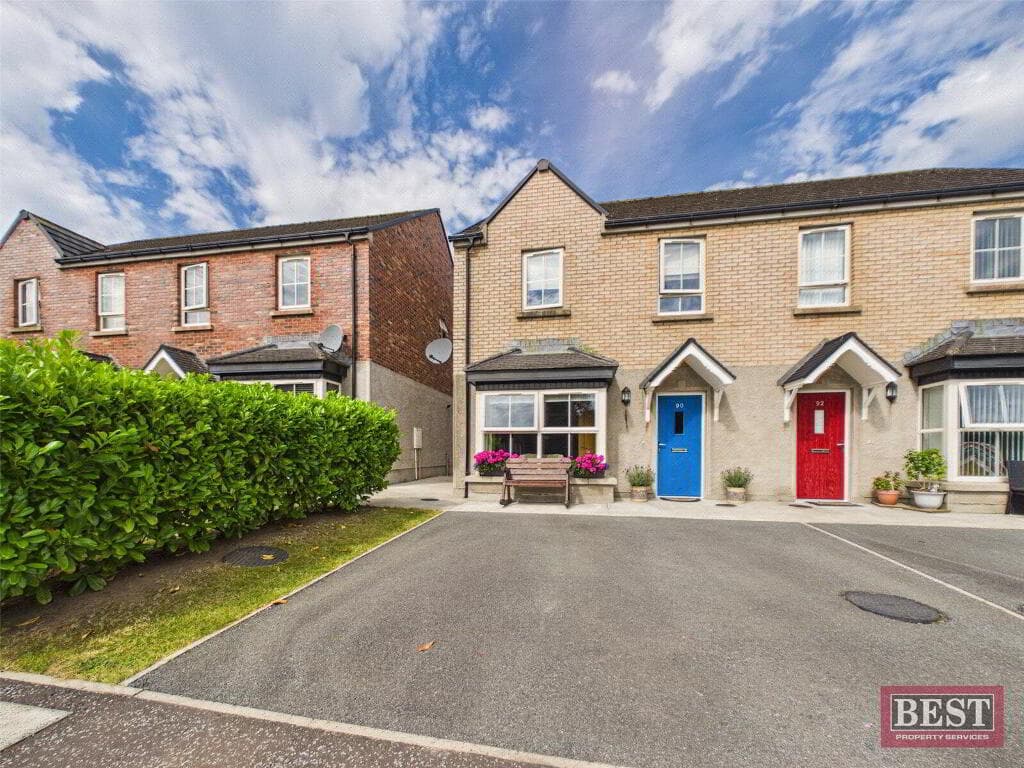 90 Carneyhough Court, Newry, BT34 2TW