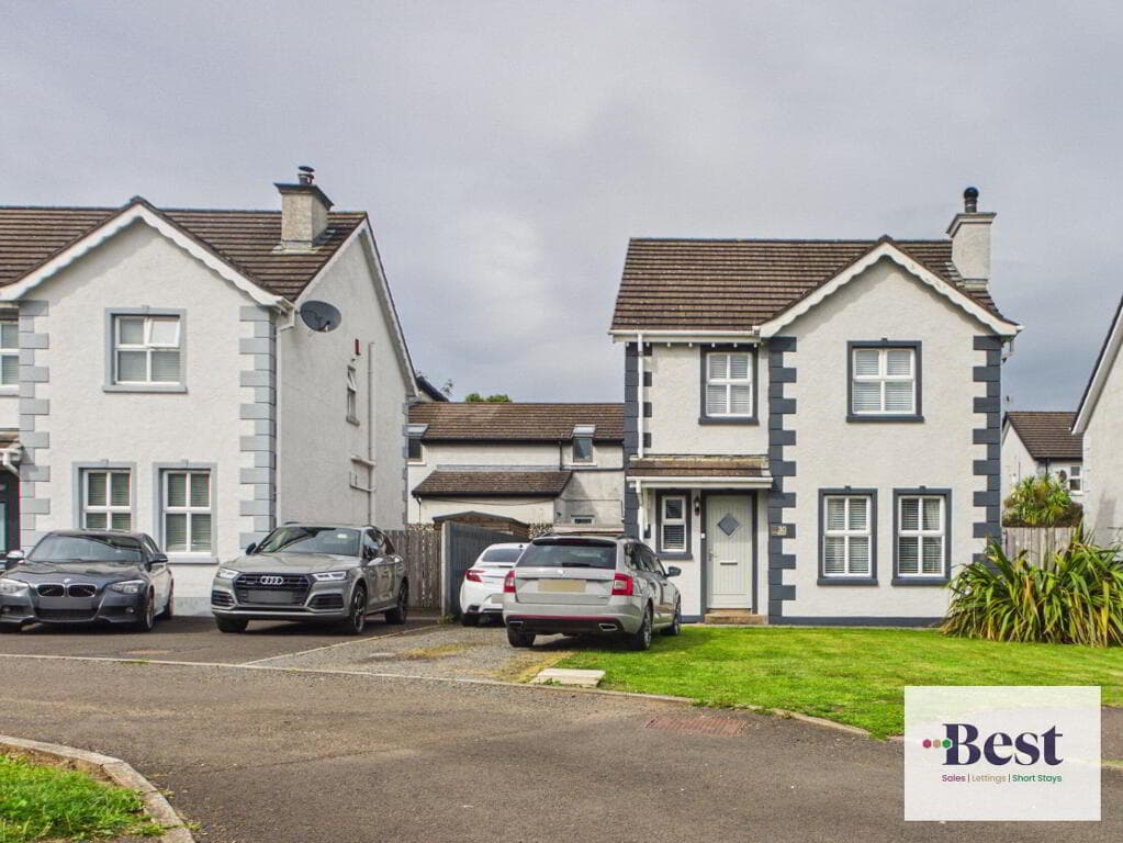 30 Oakdene, Larne, BT40 2FD
