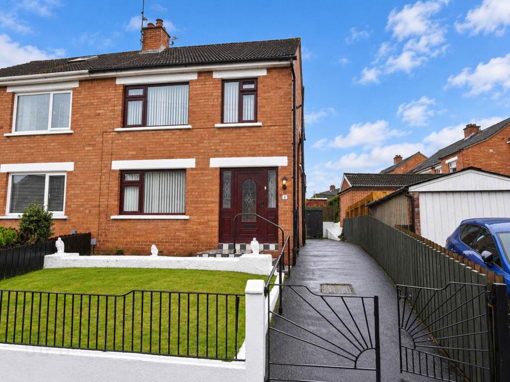 2 Mooreland Crescent, Andersonstown, Belfast, BT11 9AY
