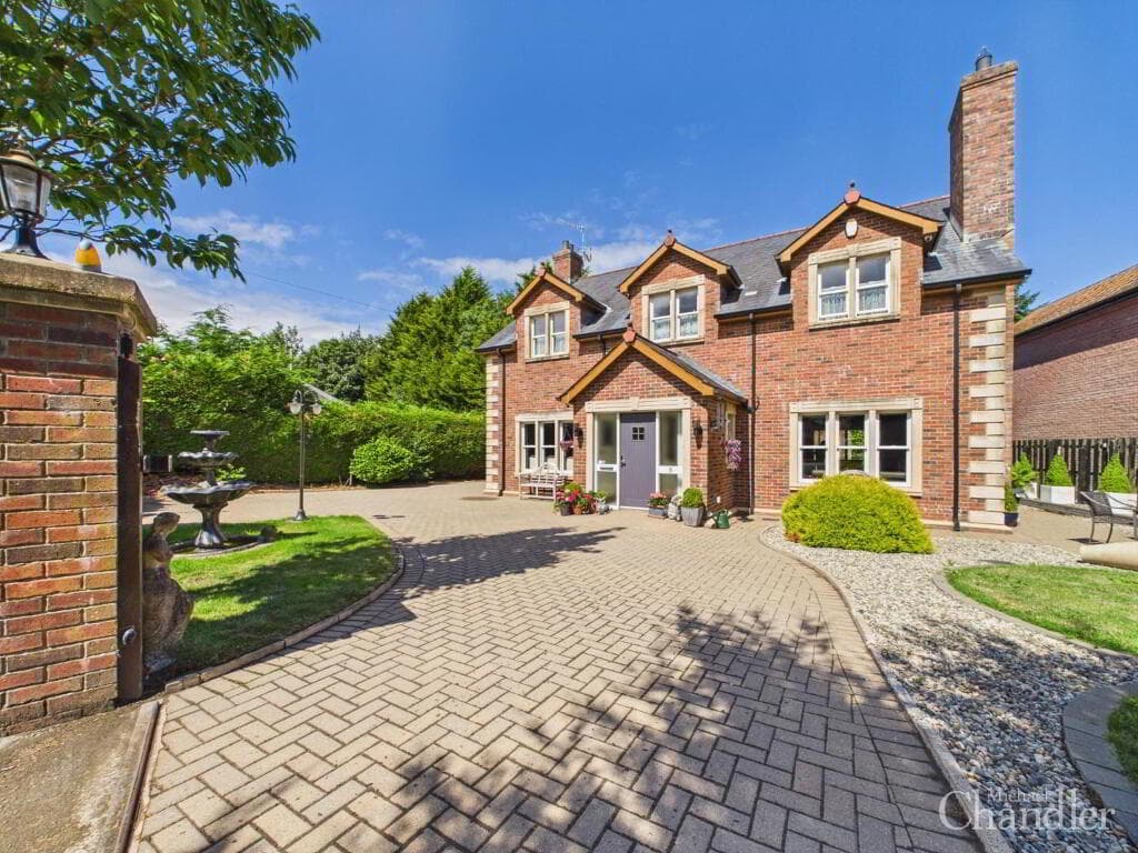 Brook Grange, 3 Church Road, Boardmills, Lisburn, BT27 6UP