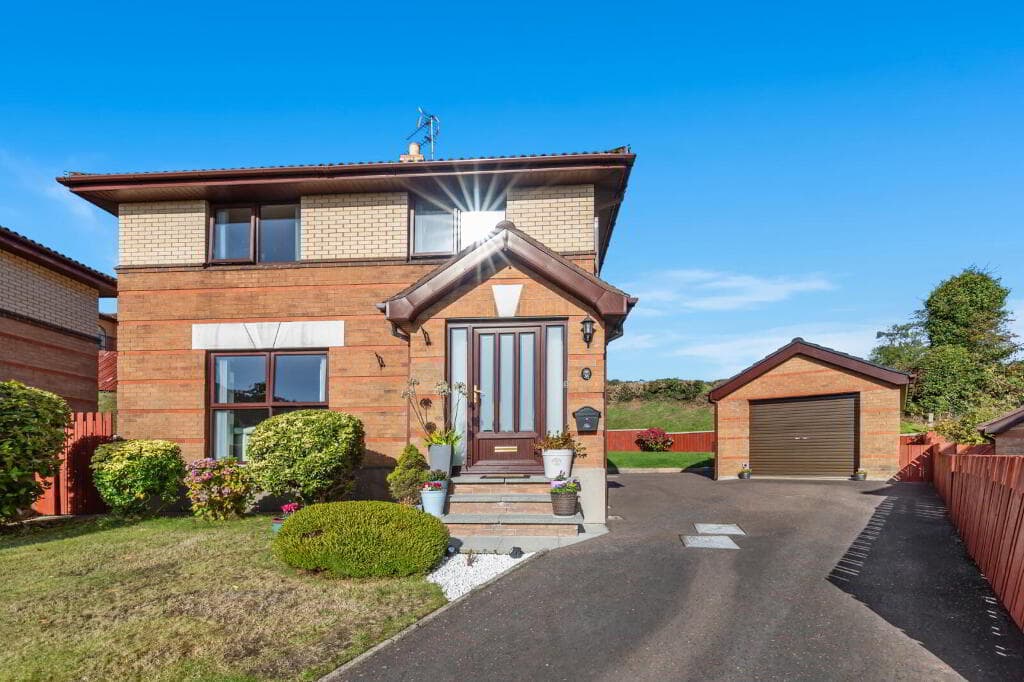 38 Grangewood Manor, Dundonald, Belfast, BT16 1GJ