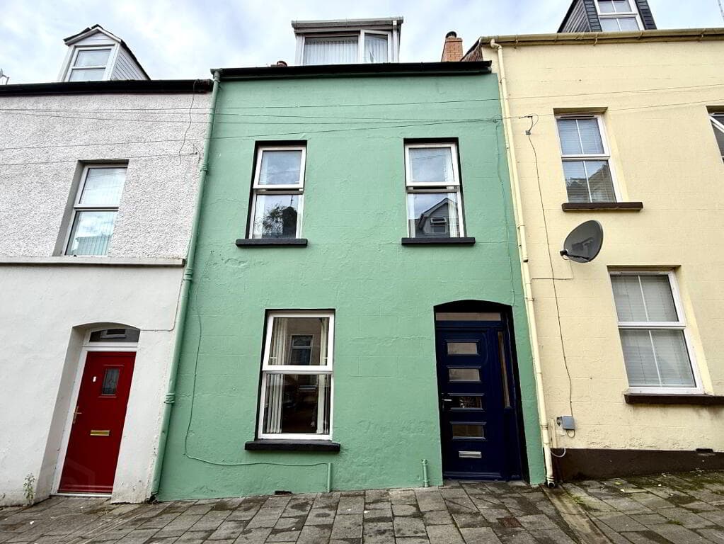 11 Grove Place, Derry, BT48 6JT