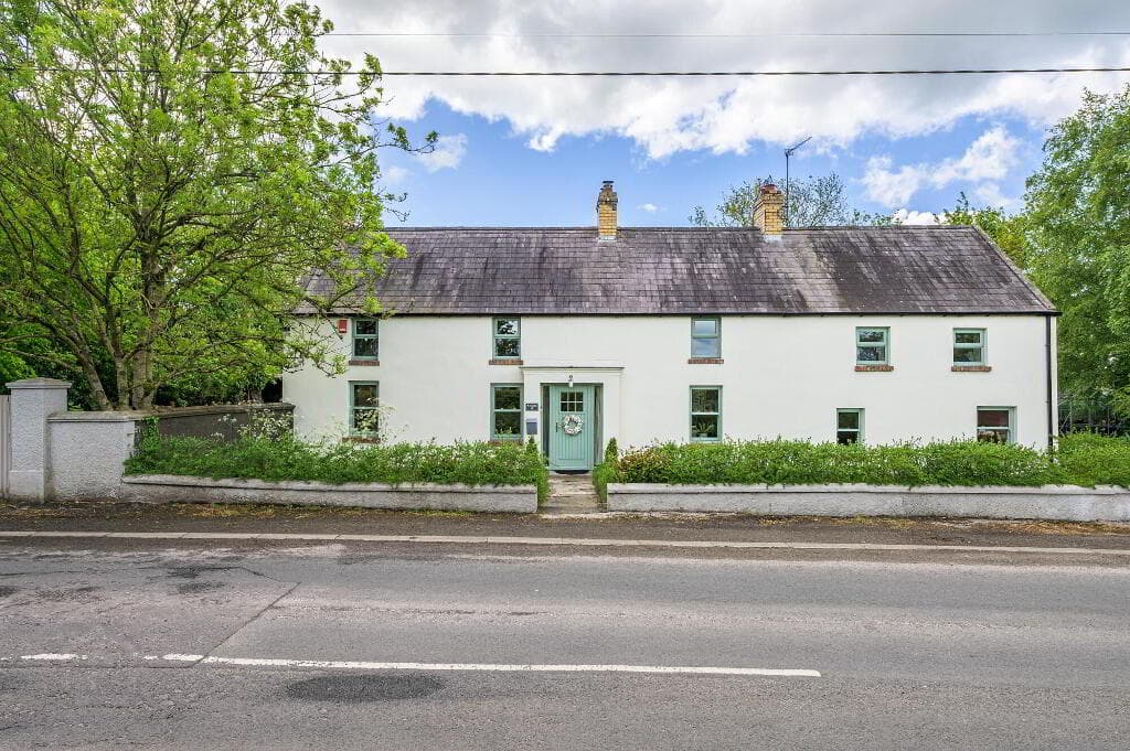 Ashvale, 10 Ballinderry Road, Aghalee, BT67 0DZ