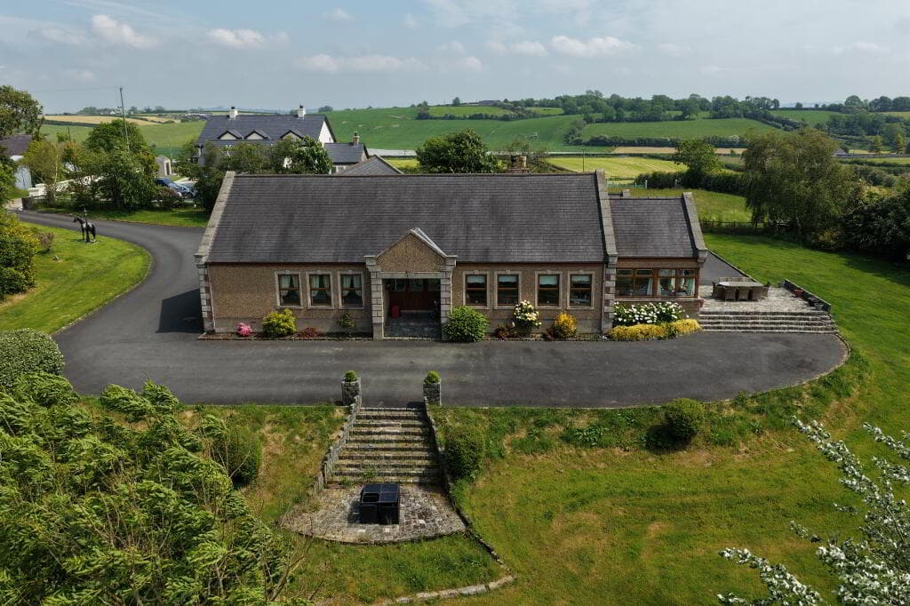Russ Heak House, 17 Tullymacann Road, Tandragee, Craigavon, BT62 2DZ