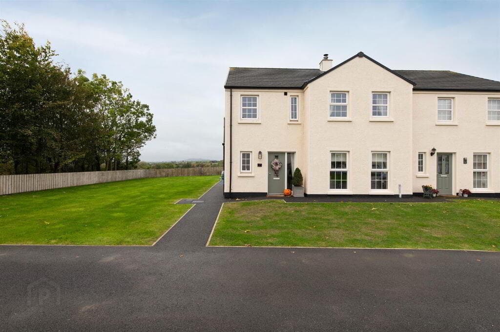 17 Forde Gardens, Seaforde, BT30 8FD