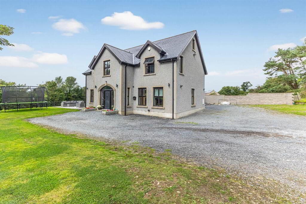 10 Bridge Road, Dromara, Dromore, BT25 2JL