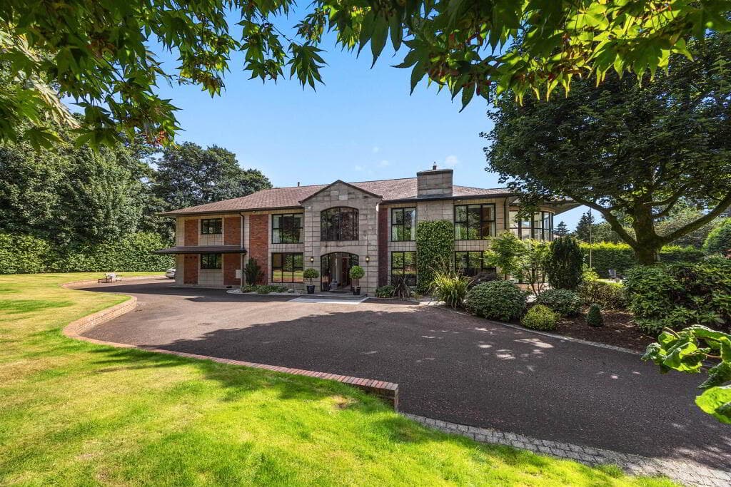 190 Upper Malone Road, Belfast, BT17 9JZ