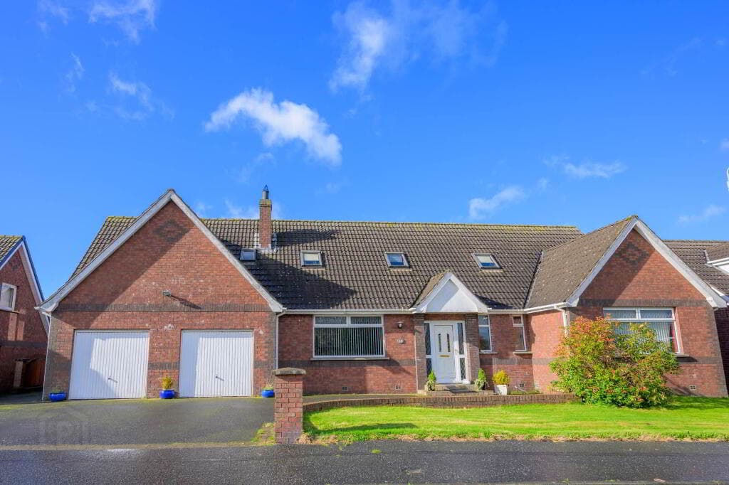 16 Kinwood Road, Bangor, BT19 6WD