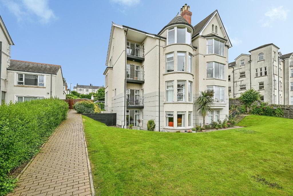 Apt 4 Rockville, 70 Princetown Road, Bangor, BT20 3TD