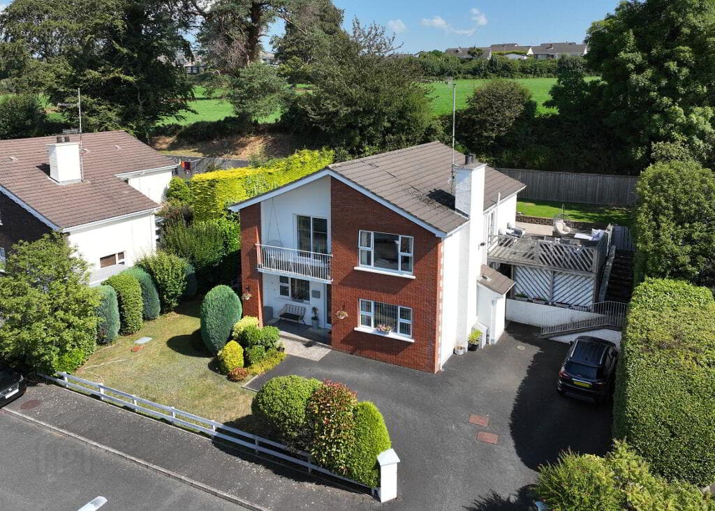 13 The Woodlands, Warrenpoint, BT34 3WL