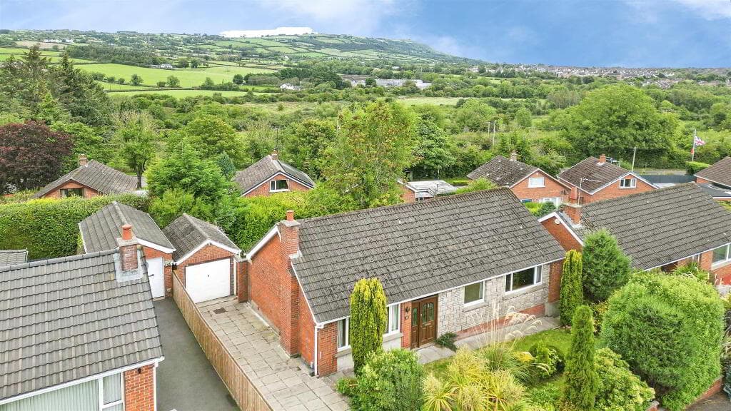 8 Knockview Park, Newtownabbey, BT36 6TY