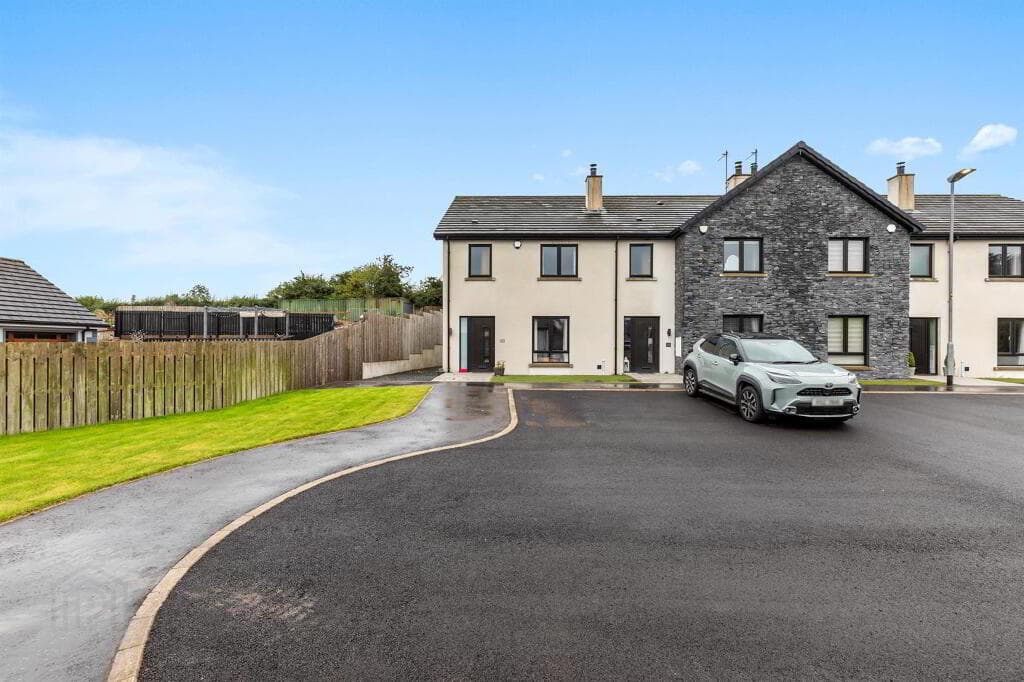 44 Dundrum Road, Dromara, Dromore, BT25 2JH