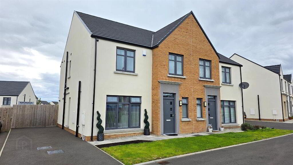 68 Ferrard Grange, Antrim, BT41 4FU
