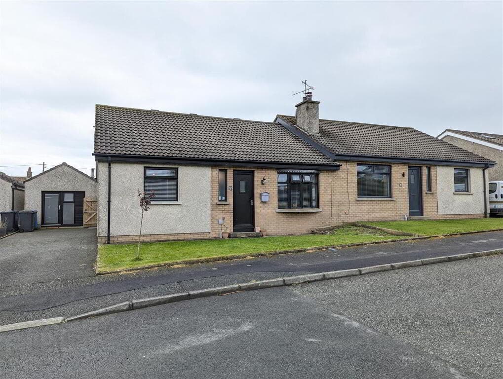 15 Carragheen Drive, Annalong, Newry, BT34 4TG