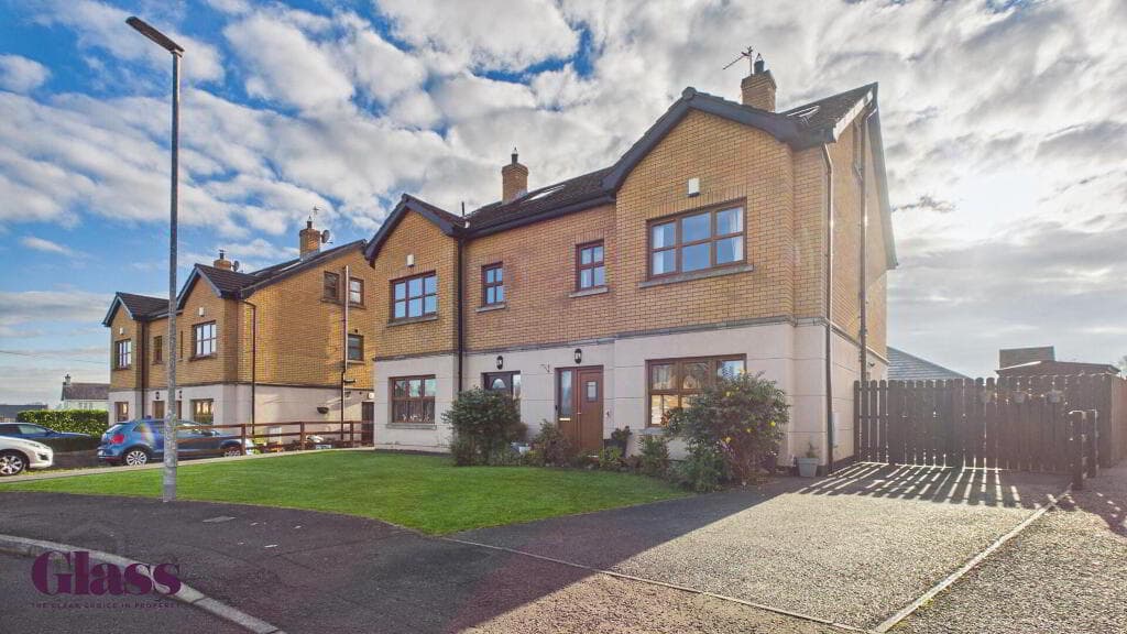 4 Rockmount, Portadown