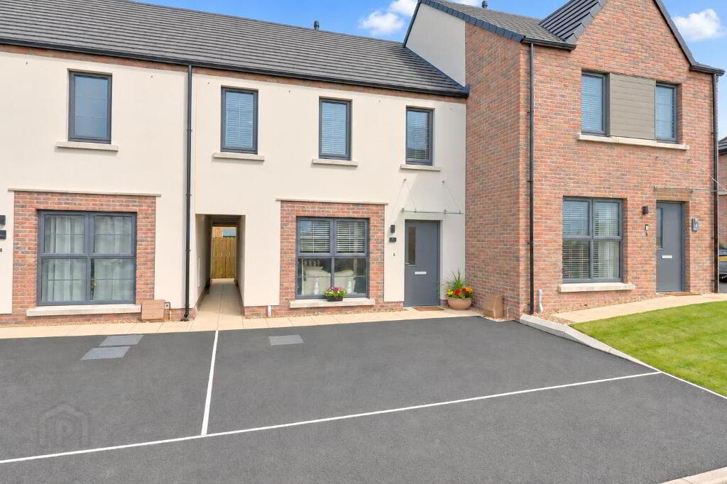 8 Little Enler Park, Comber, BT23 5ZW
