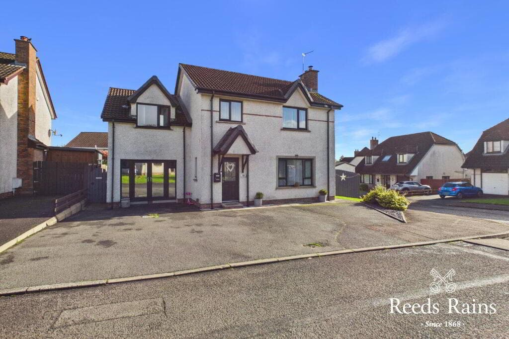 18 Brackenridge Green, Carrickfergus, BT38 8FP