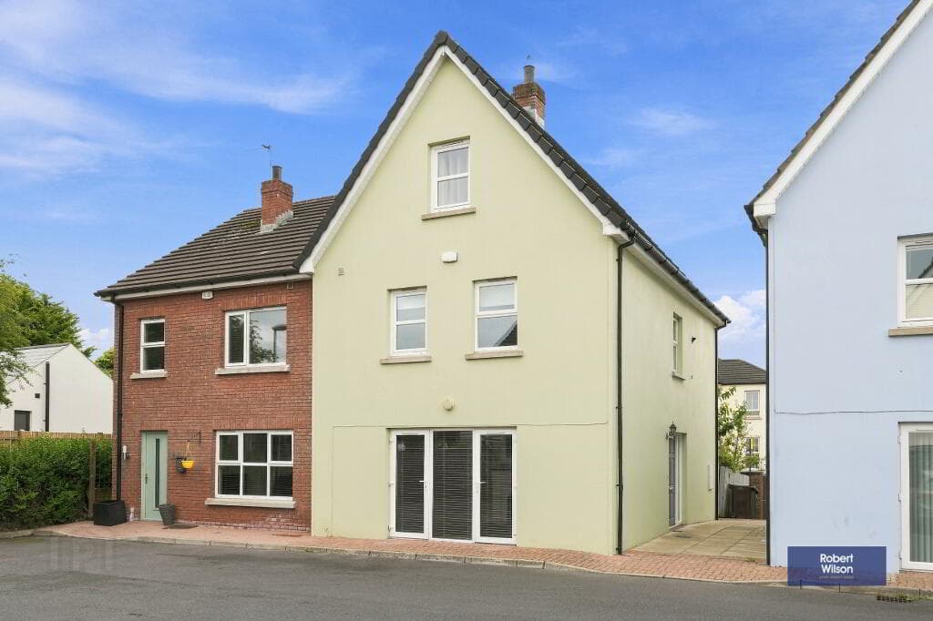 5 Kingsfort Square, Moira, BT67 0UW