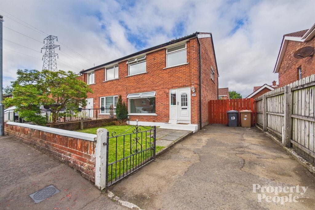 17 Woodbreda Gardens, Belfast, BT8 7JP