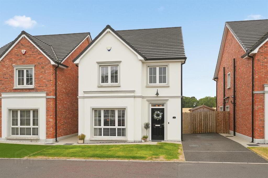 25 Old School House Mews, Ballinderry Lower, Lisburn, BT28 2XQ