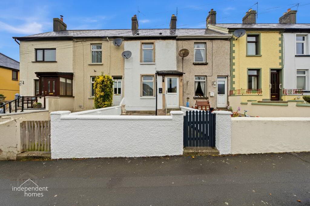 76 Upper Waterloo Road, Larne, BT40 1HB