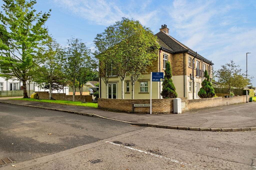 2 Glencraig Manor, Antrim, BT41 2LE