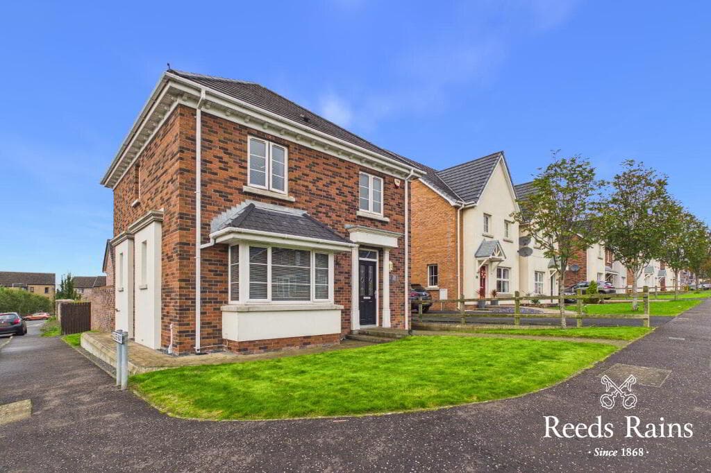 24 Ayrshire Avenue, Lisburn, BT28 2WF