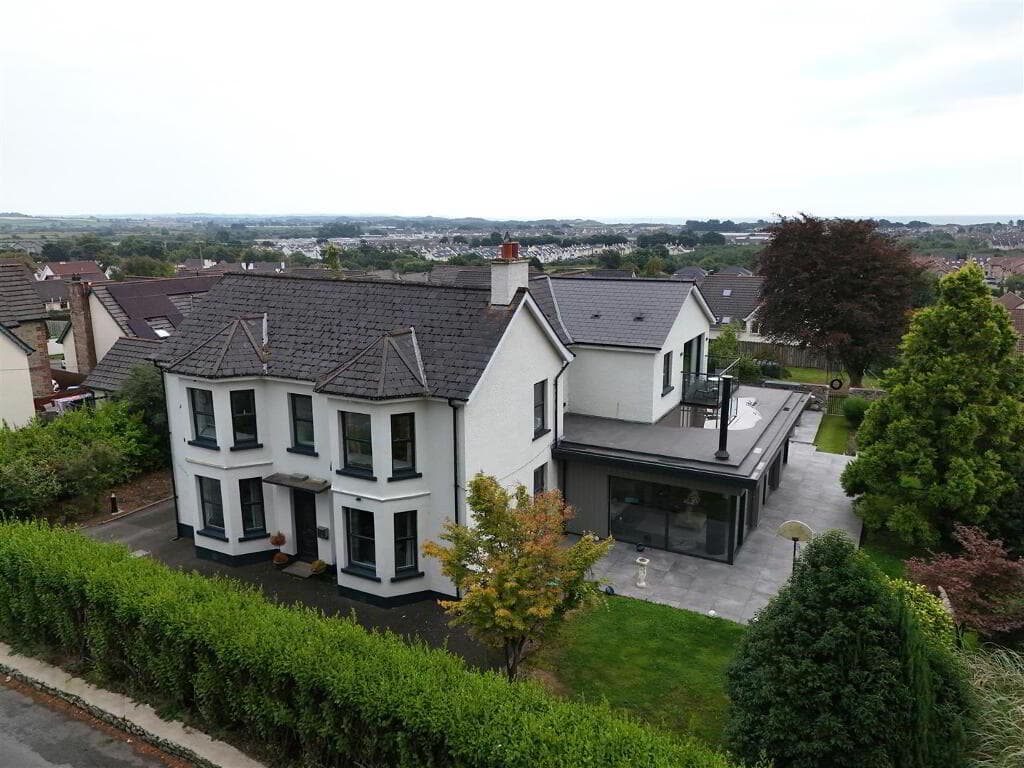 19 Tollymore Road, Newcastle, BT33 0JL