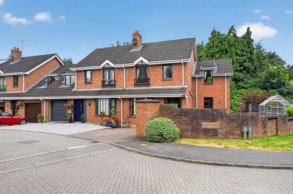 1 Harwich Mews, Hillsborough, BT26 6RH