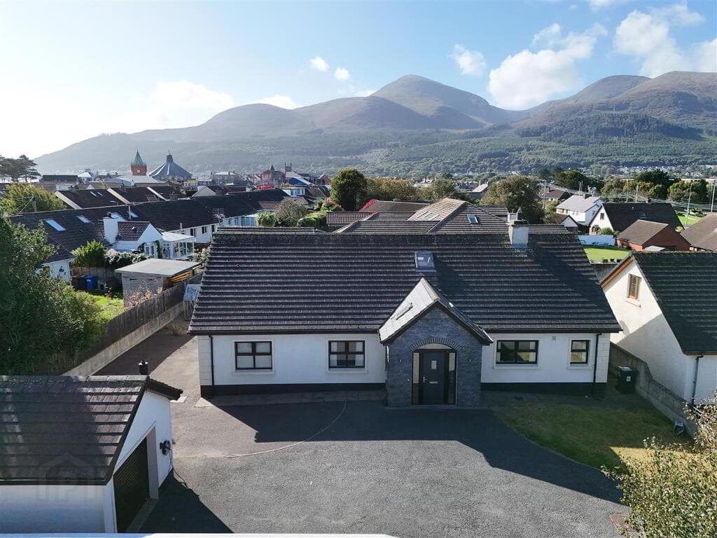 31d Dundrum Road, Newcastle, BT33 0BG