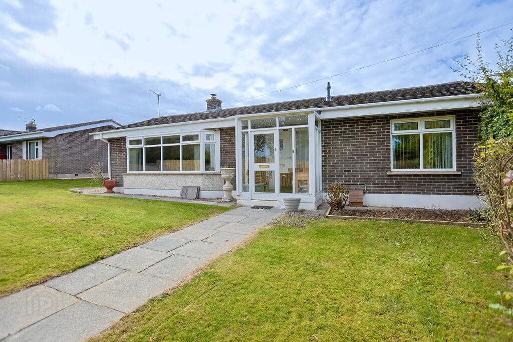 16 Magherana Park, Waringstown, BT66 7QF