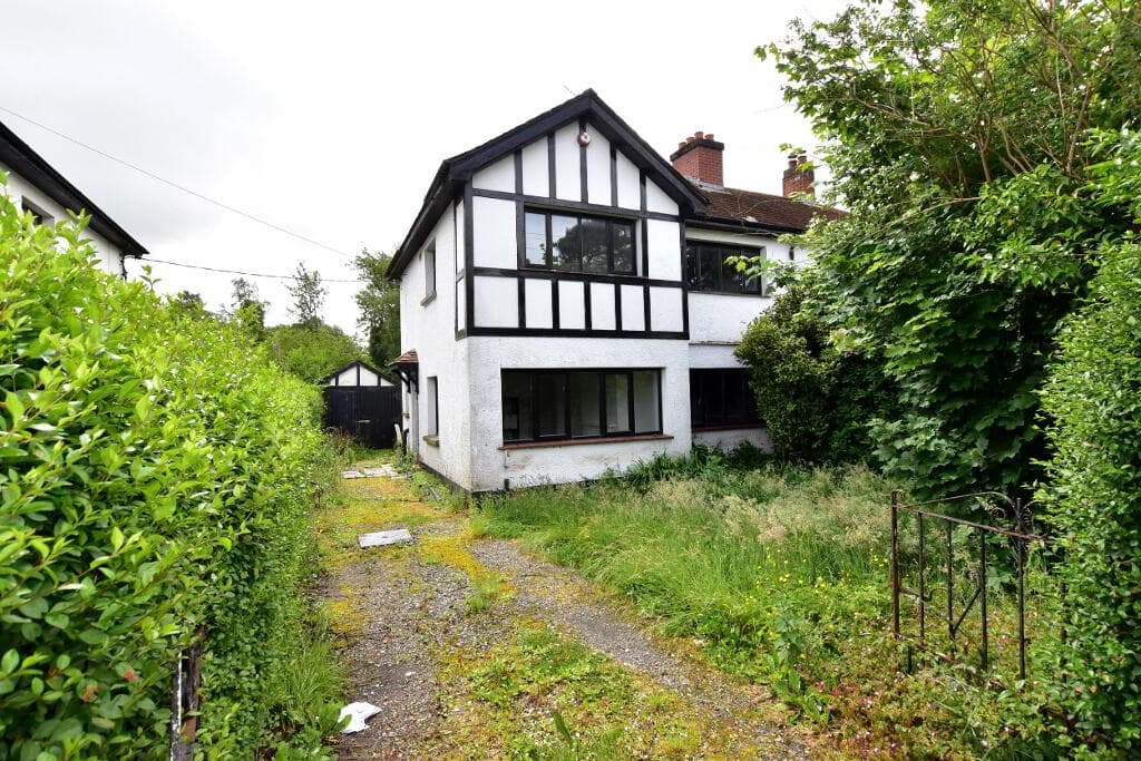30 Queensway, Derriaghy, Lisburn, BT17 9HG