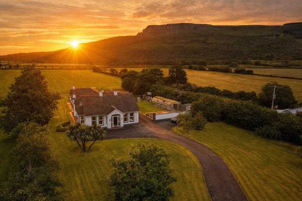 Roe Cottage, 219 Seacoast Road, Limavady, BT49 9EF