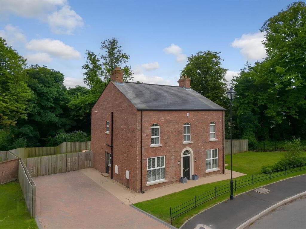 26 Willowbrook, Whiteabbey, Newtownabbey, BT37 9FE
