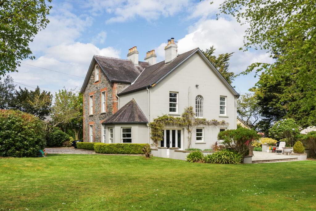 Ballywooley House, 173 Crawfordsburn Road, Bangor, BT19 1BT