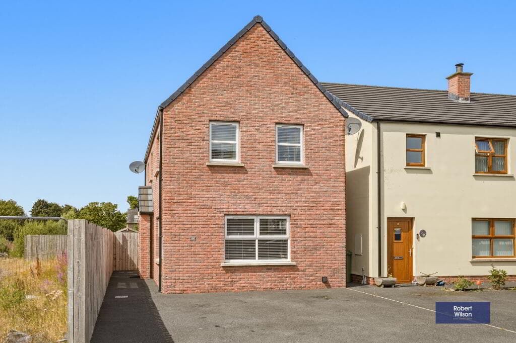 48 Nicholson Green, Donaghcloney, BT66 7UY
