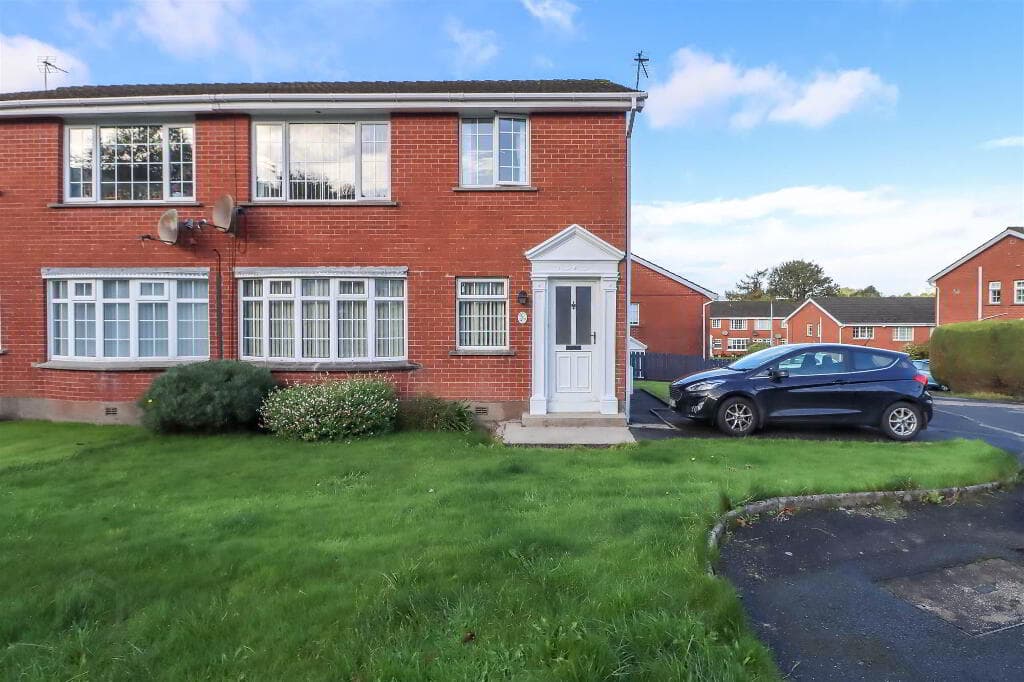 20b Dundonald Heights, Dundonald, Belfast, BT16 1XL