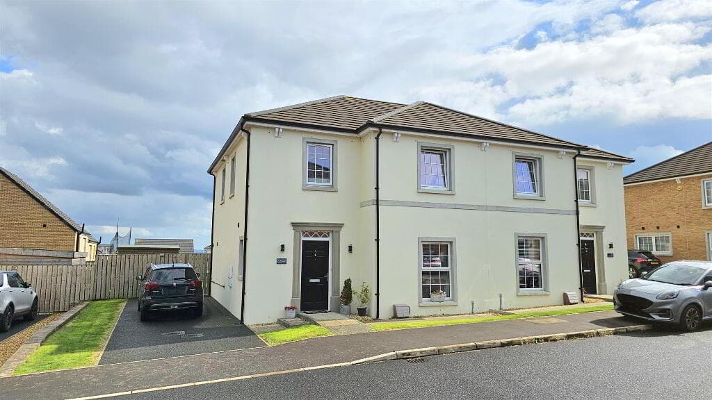 22 Bashford Park Hill, Carrickfergus, BT38 9FG