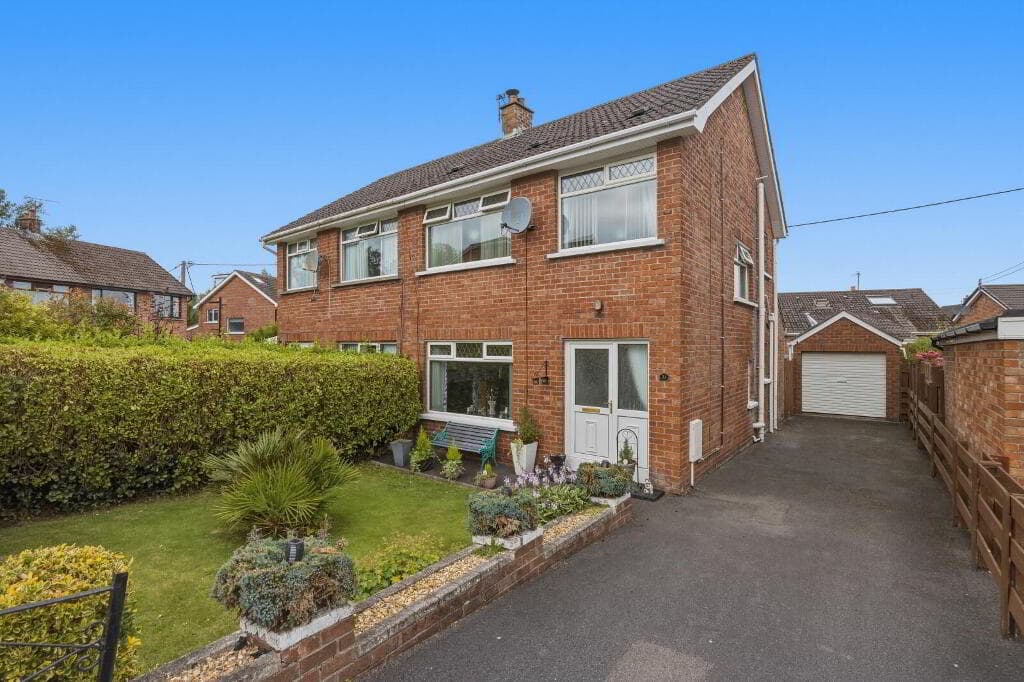 33 Stanfield Drive, Newtownards, BT23 8NG