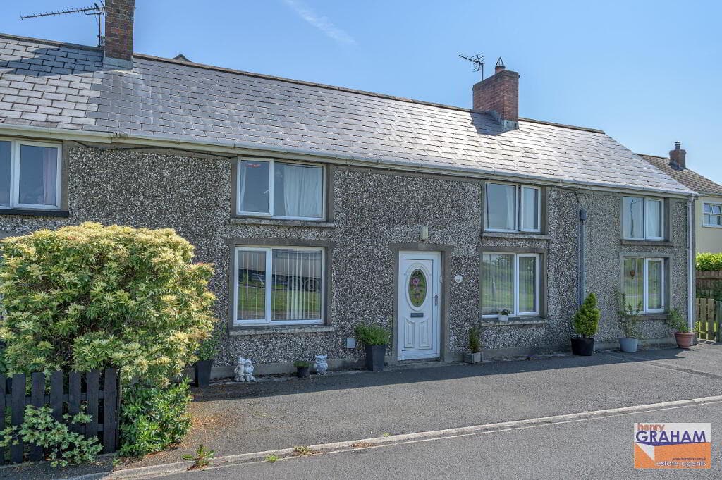 84 Carryduff Road, Lisburn, BT27 6UA