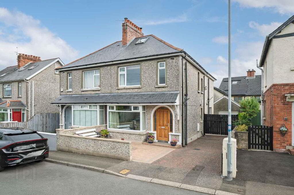 34 Park Avenue, Holywood, BT18 9LS