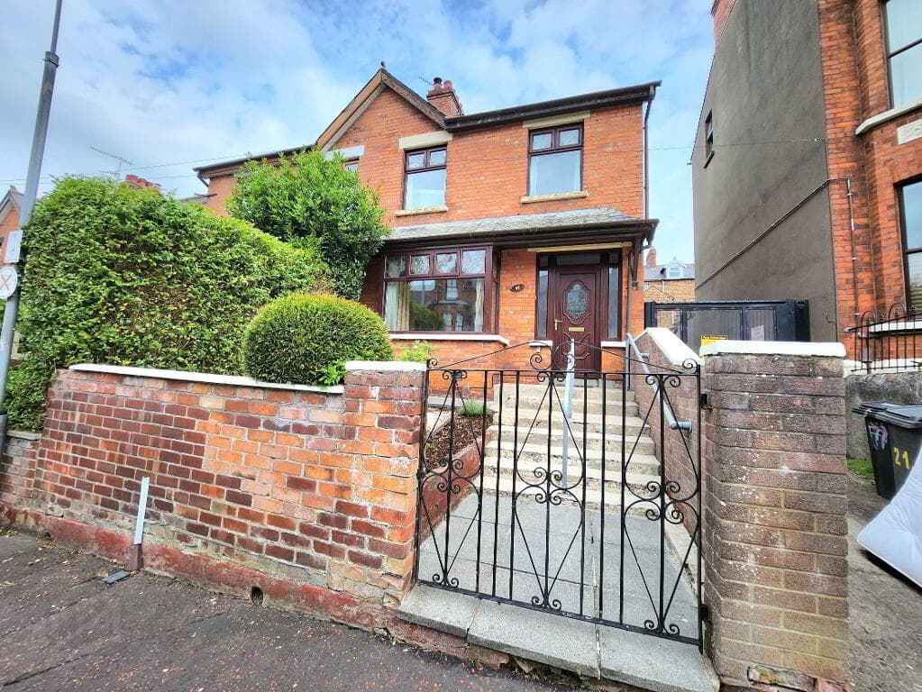 41 Madison Ave, Cavehill Road, North Belfast, BT15 5BX