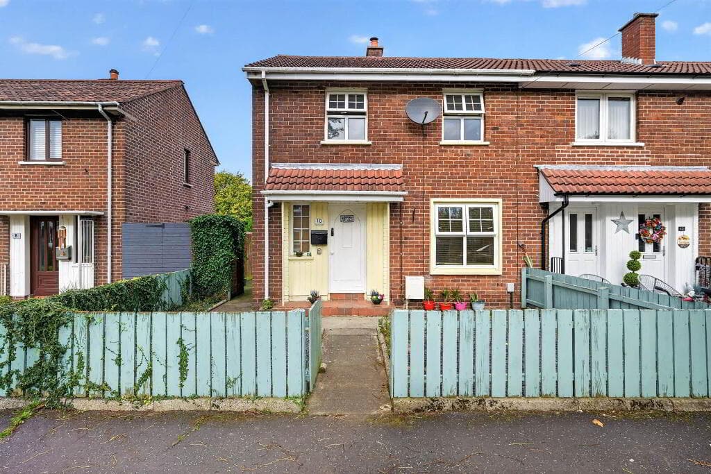 10 Knockwood Crescent, Belfast, BT5 6GE
