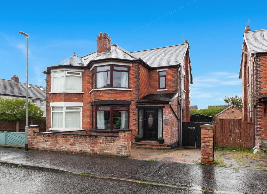 4 Cliftondene Gardens, Belfast, BT14 7PF
