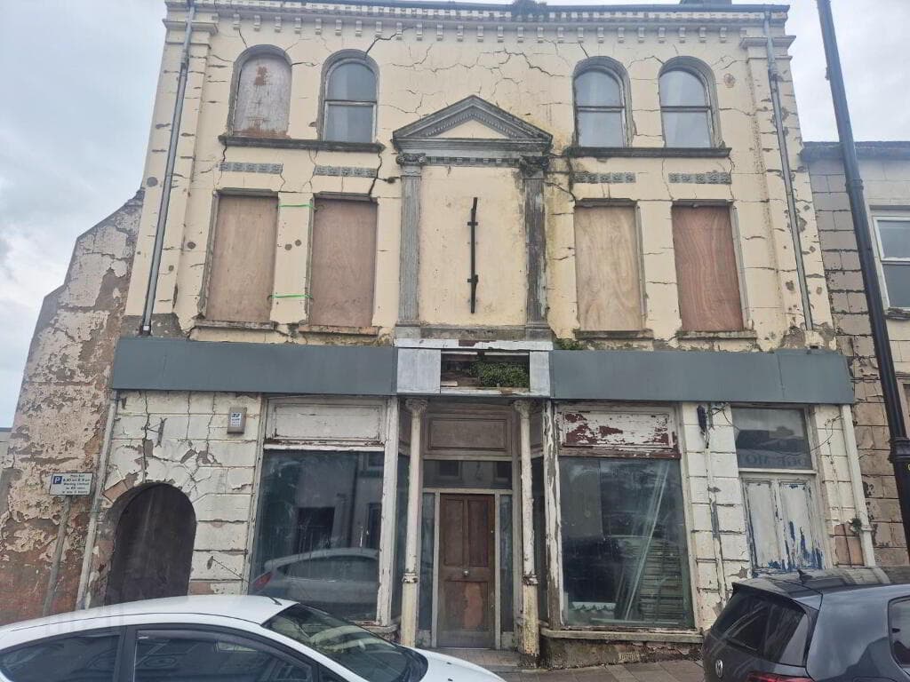 17 Bridge Street, Dromore, BT25 1AN