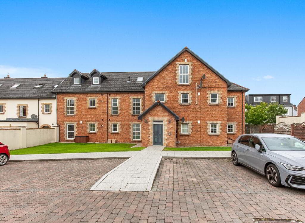 10 Blackrock Grove, Newtownabbey, BT36 4NA